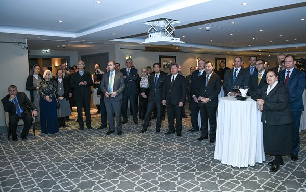 Прием первого епископа Азербайджанской Католической церкви по случаю рукоположения - Sputnik Азербайджан