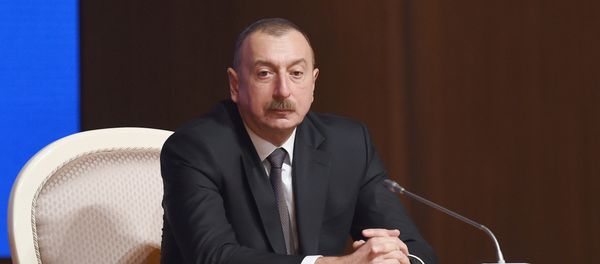 Президент Азербайджанской Республики Ильхам Алиев в  ходе VI съезда Партии Ени Азербайджан. Баку, 8 февраля 2018 года - Sputnik Азербайджан