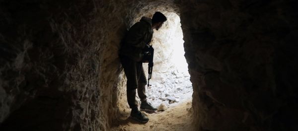 Солдат свободной сирийской армии в Восточном Африне, Сирия, 13 февраля 2018 года Солдат свободной сирийской армии в Восточном Африне, Сирия, 13 февраля 2018 года - Sputnik Азербайджан