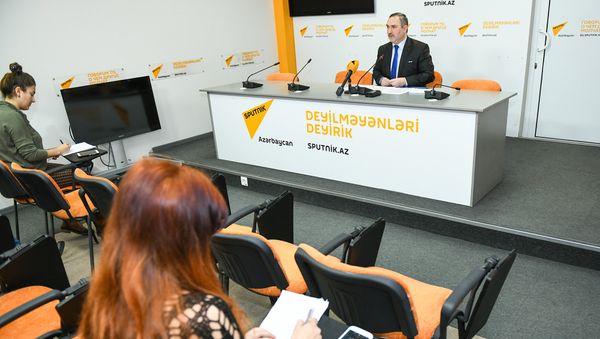 Пресс-конференция на тему актуальных проблем миграционной политики в Азербайджане и их решения в пресс-центре Sputnik Азербайджан - Sputnik Азербайджан