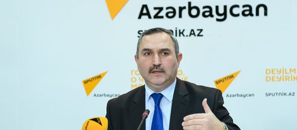 руководитель Общественного объединения гуманитарной поддержки Хаят Азер Аллахверанов - Sputnik Азербайджан