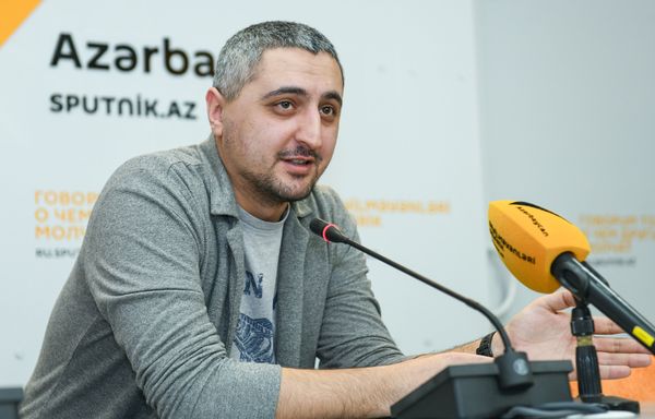Известный азербайджанский кинооператор Рауф Гурбаналиев - Sputnik Азербайджан