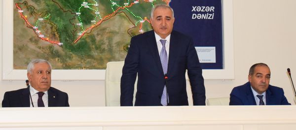 Встреча с журналистами в Госагентстве Автомобильные дороги Азербайджана - Sputnik Азербайджан