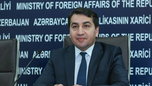 Руководитель пресс-службы МИД Азербайджана Хикмет Гаджиев - Sputnik Азербайджан