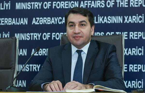 Руководитель пресс-службы МИД Азербайджана Хикмет Гаджиев - Sputnik Азербайджан
