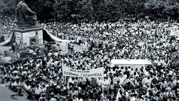 Сумгайыт 1988 год, фото из архива Сумгайыт 1988 год, фото из архива - Sputnik Азербайджан