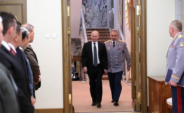 Встреча президента России Владимира Путина с министрами обороны зарубежных стран - Sputnik Азербайджан