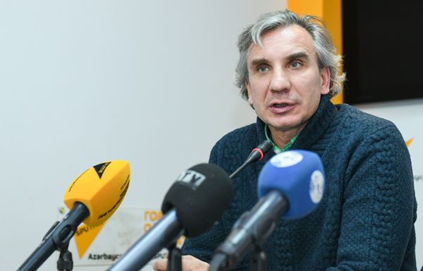 Депутат Госдумы Ирек Зиннуров - Sputnik Азербайджан