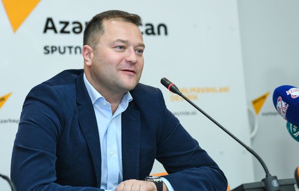 Директор Института актуальной экономики Никита Исаев - Sputnik Азербайджан