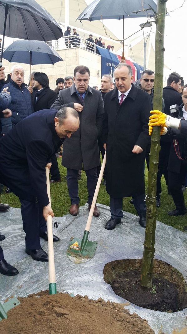 В Стамбуле состоялось открытие Парка дружбы и мемориала Ходжалинского геноцида - Sputnik Азербайджан