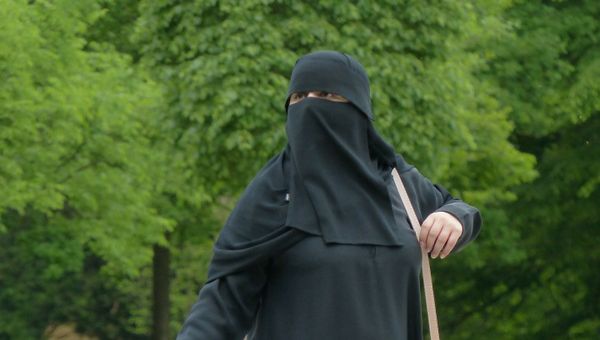 Женщина в парандже, фото из архива - Sputnik Азербайджан