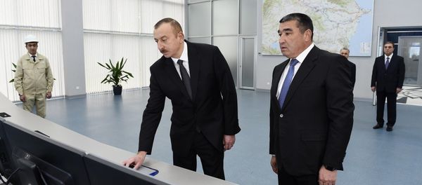 Президент Ильхам Алиев в Мингячевирской ГЭС, введенной в эксплуатацию после реконструкции - Sputnik Азербайджан
