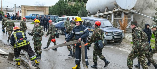 Пожар в Республиканском наркологическом диспансере в Баку - Sputnik Азербайджан