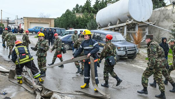 Пожар в Республиканском наркологическом диспансере в Баку - Sputnik Азербайджан