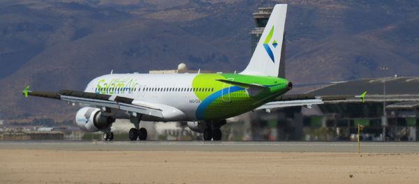 Самолет авиакомпании SalamAir - Sputnik Азербайджан