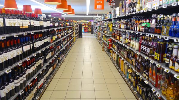Витрины в супермаркете, фото из архива - Sputnik Азербайджан
