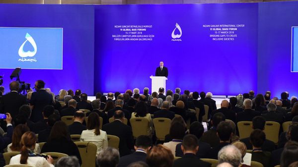 Выступление президента Имльхама Алиева на VI Глобальном бакинском форуме - Sputnik Азербайджан