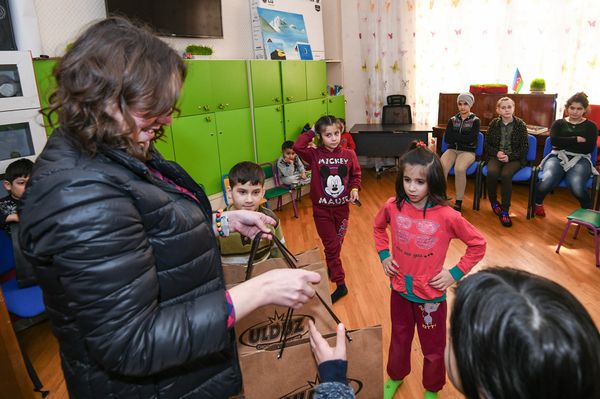 Благотворительная акция #ЩедрыйНовруз (#SəxavətliNovruz), организованная международным информационным агентством Sputnik Азербайджан - Sputnik Азербайджан
