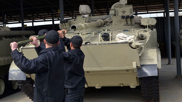Личный состав и военная техника, привлеченные к учениям возвращены в пункты постоянной дислокации - Sputnik Азербайджан