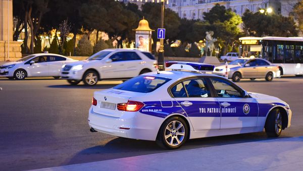 Автомобиль дорожной полиции - Sputnik Азербайджан