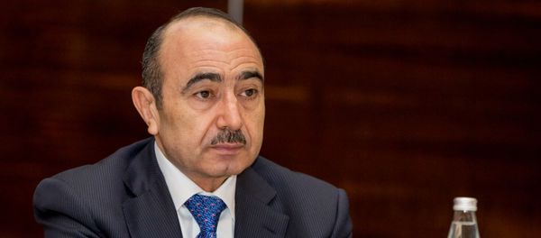 Помощник президента Азербайджанской Республики по общественно-политическим вопросам Али Гасанов - Sputnik Азербайджан