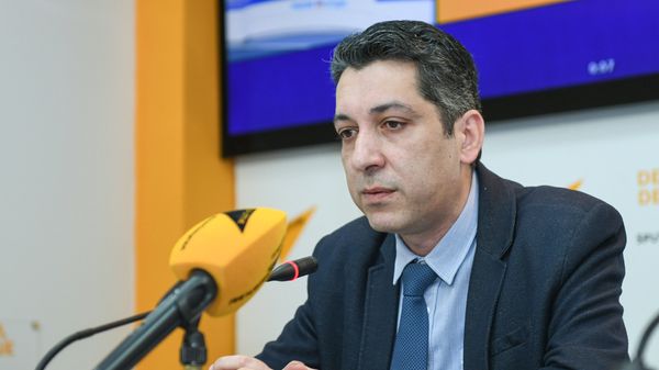 Видеомост Баку-Москва на тему Что ждет российского туриста в Азербайджане на праздник Новруз - Sputnik Азербайджан