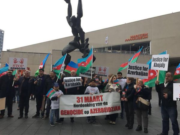 Акция протестов в Нидерландах - Sputnik Азербайджан