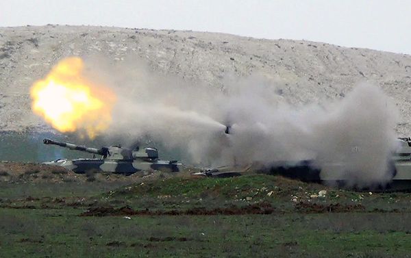 Учения ракетных и артиллерийских подразделений ВС Азербайджана - Sputnik Азербайджан