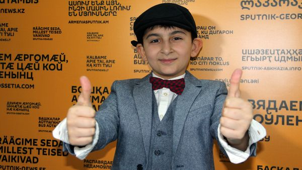 Намик Джабраилов с песней Магомаева прошел во второй тур - Sputnik Азербайджан
