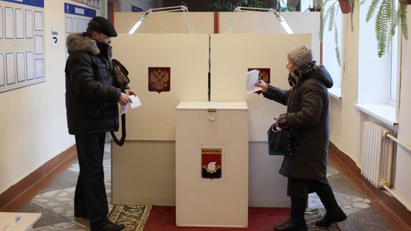 Голосование в Кемерово, архивное фото - Sputnik Азербайджан