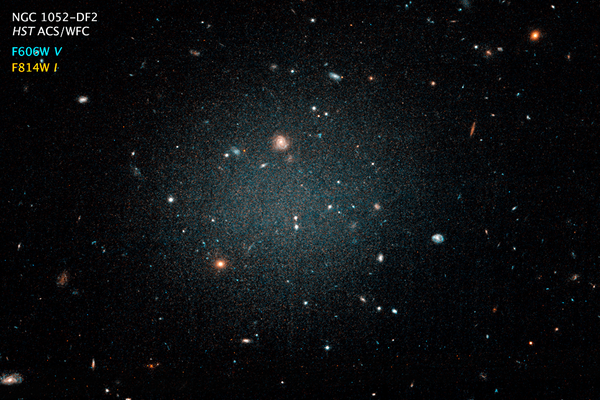 Галактика NGC 1052-DF2 в созвездии Кита, где нет темной материи - Sputnik Азербайджан