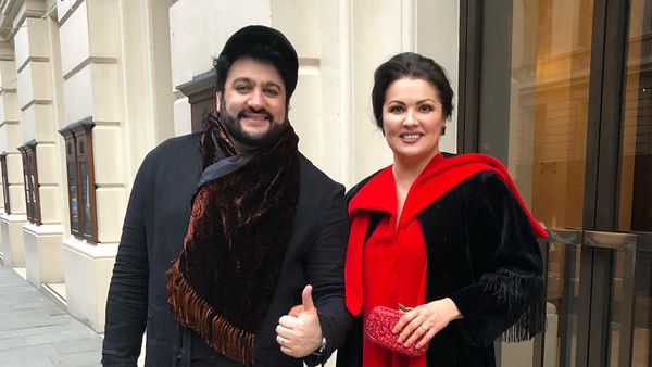 Заслуженный артист Азербайджана Юсиф Эйвазов и его супруга Анна Нетребко - Sputnik Азербайджан