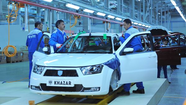 Производство легковых автомобилей Khazar - Sputnik Азербайджан