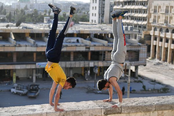 Syrian Teenagers Practice Parkour in Aleppo - Sputnik Азербайджан