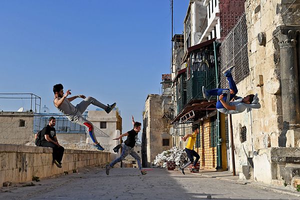Syrian Teenagers Practice Parkour in Aleppo - Sputnik Азербайджан