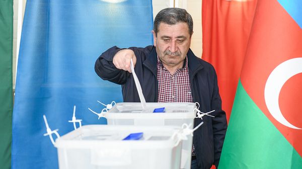 Выборы президента Азербайджана 11 апреля 2018 года - Sputnik Азербайджан