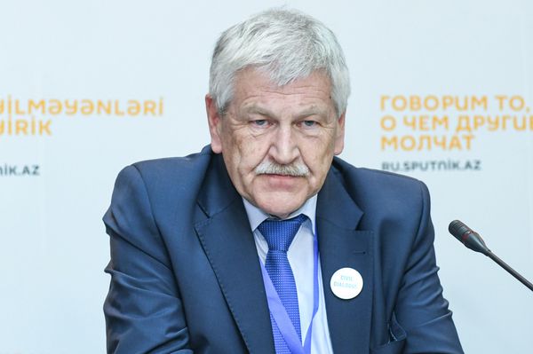 Удо Фойгт — депутат Европейского парламента от Германии, НДПГ - Sputnik Азербайджан