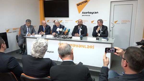 Чему удивились международные наблюдатели на выборах в Баку - Sputnik Азербайджан