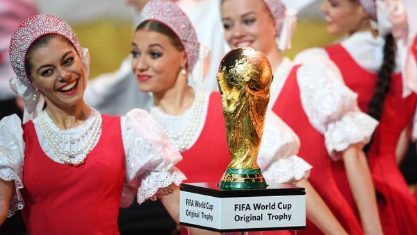 Официальная жеребьевка Чемпионата мира по футболу 2018 - Sputnik Азербайджан