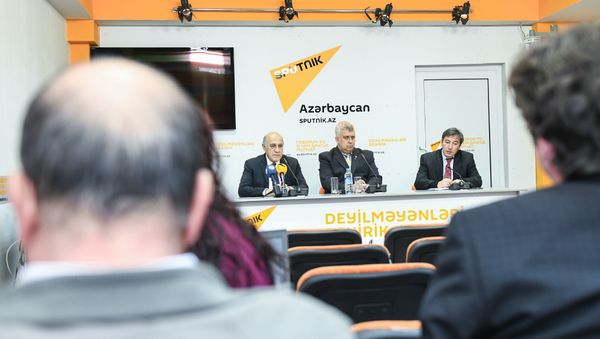Azərbaycan, Rusiya və Ermənistan: Regionumuz seçkidən sonra mövzusu üzrə mətbuat konfransı - Sputnik Азербайджан