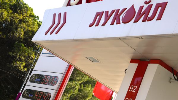 Автозаправочная станция Лукойл - Sputnik Азербайджан