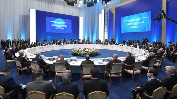 Заседание совета глав государств - членов Шанхайской организации сотрудничества (ШОС) в расширенном составе - Sputnik Азербайджан