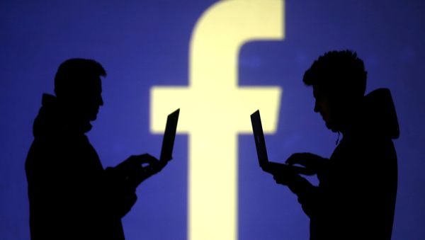 Пользователи Facebook  - Sputnik Азербайджан