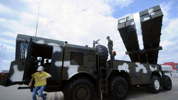 Реактивная система залпового огня Полонез - Sputnik Азербайджан
