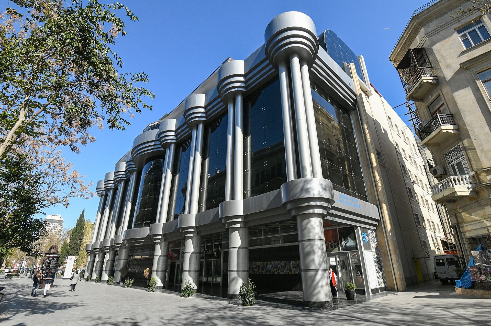 Gənc Tamaşaçılar teatrı - Sputnik Азербайджан, 1920, 30.09.2021
