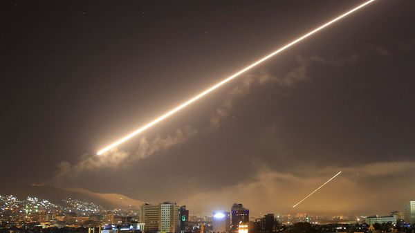 Ракетный удар  - Sputnik Азербайджан