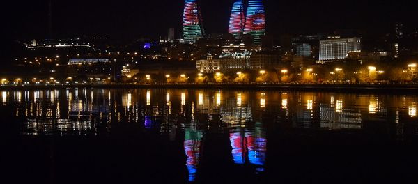 Огни ночного города: Баку готов к встрече гостей королевских гонок - Sputnik Азербайджан