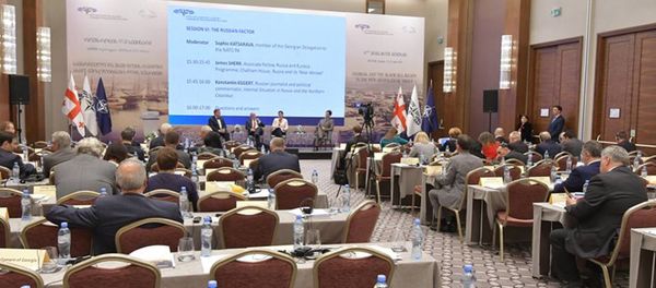 NATO Parlament Assambleyasının (NATO PA) Batumidə keçirilən 97-ci “Rouz-Rout” seminarı - Sputnik Азербайджан