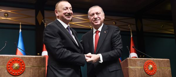 Президенты Азербайджана и Турции Ильхам Алиев и Реджеп Тайип Эрдоган в ходе пресс-конференции по итогам встречи  - Sputnik Азербайджан