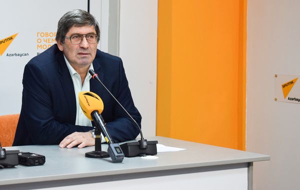Руководитель информационного агентства Sputnik Азербайджан Азиз Алиев - Sputnik Азербайджан